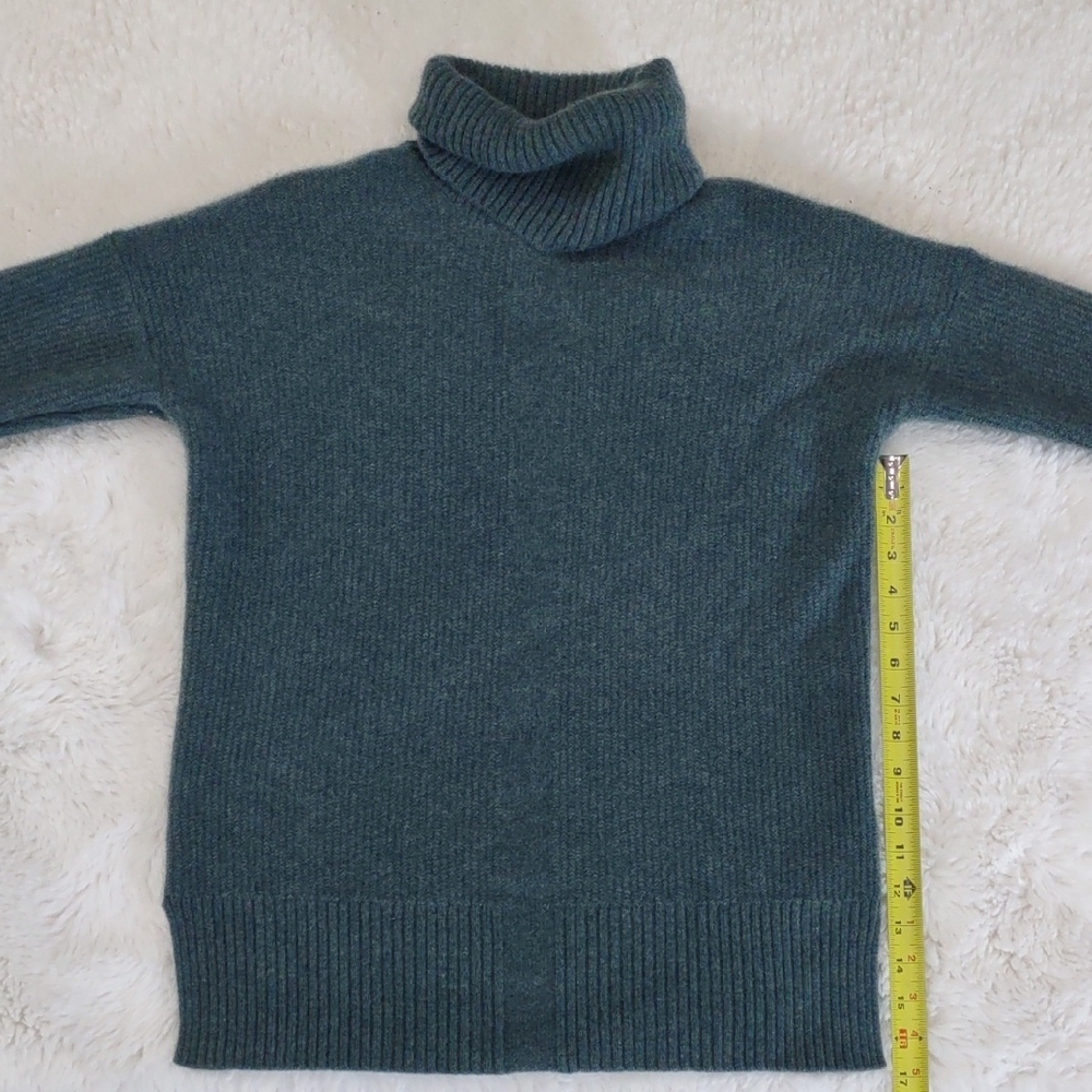 CYNTHIA ROWLEY 100 % CASHMERE Cozy Green Turtleneck Sweater - Picture 17 of 17